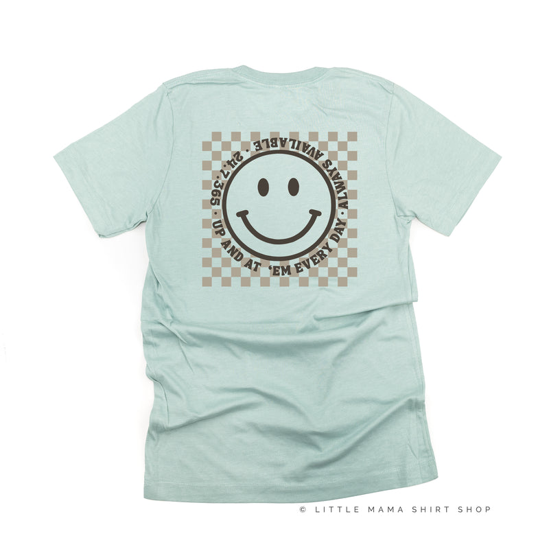 CARPOOL QUEEN (Up And At 'Em Smiley Face on Back) - Unisex Tee