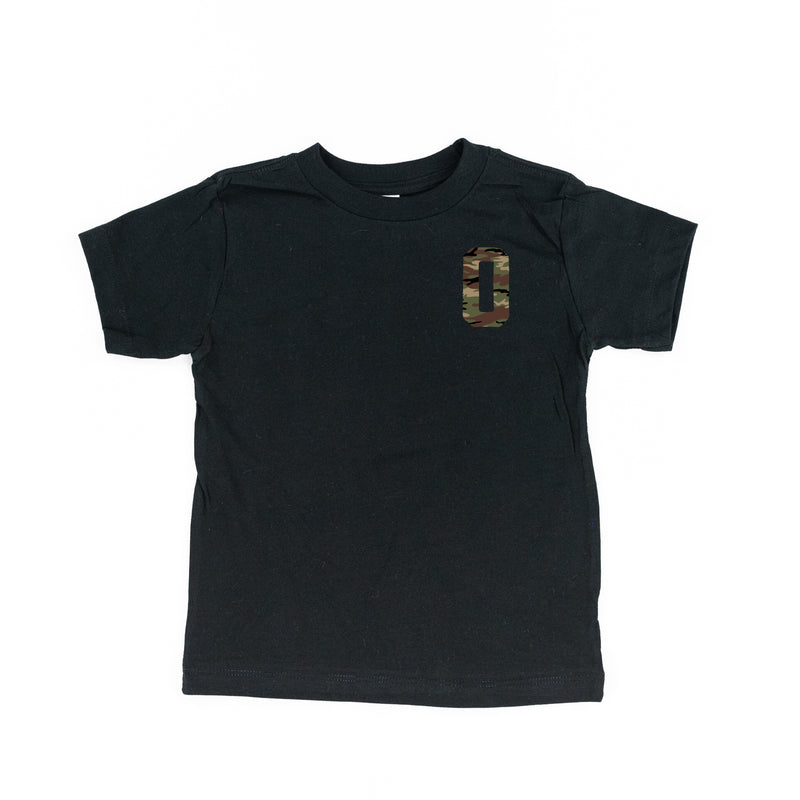 CAMO INITIAL TEE - Short Sleeve Child Shirt