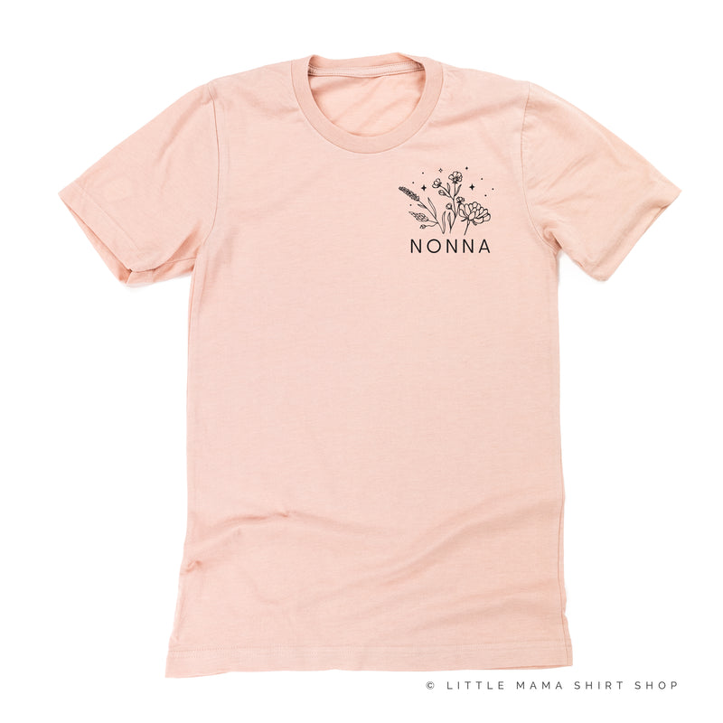 NONNA (2 n's) - Bouquet - Pocket Size ﻿- Unisex Tee