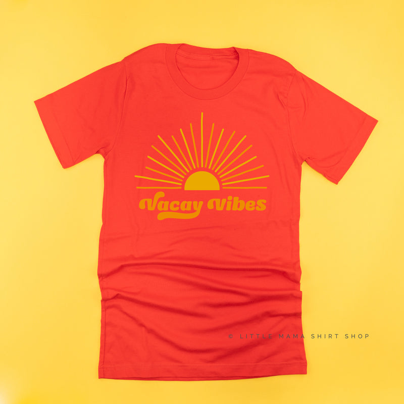 VACAY VIBES (SUN RAYS) - Unisex Tee